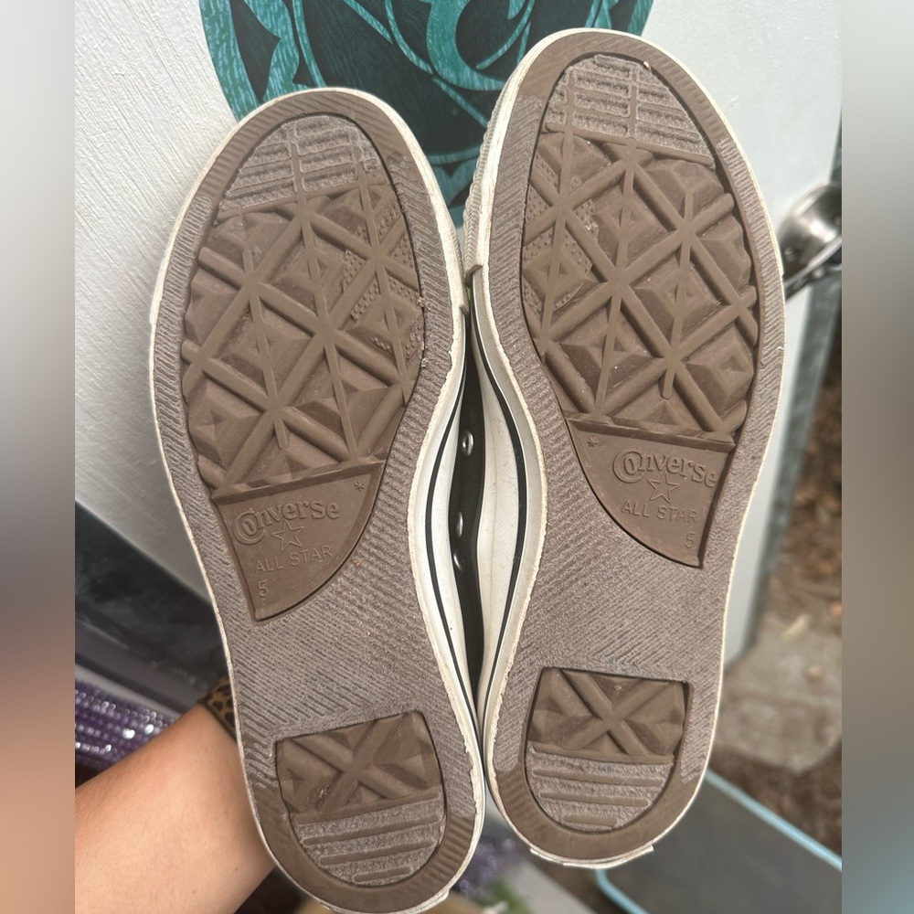 Converse - Picture 6 of 6